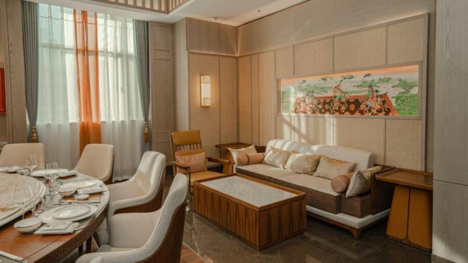 popular-light-luxury-design-for-hotel-bedroom-furniture